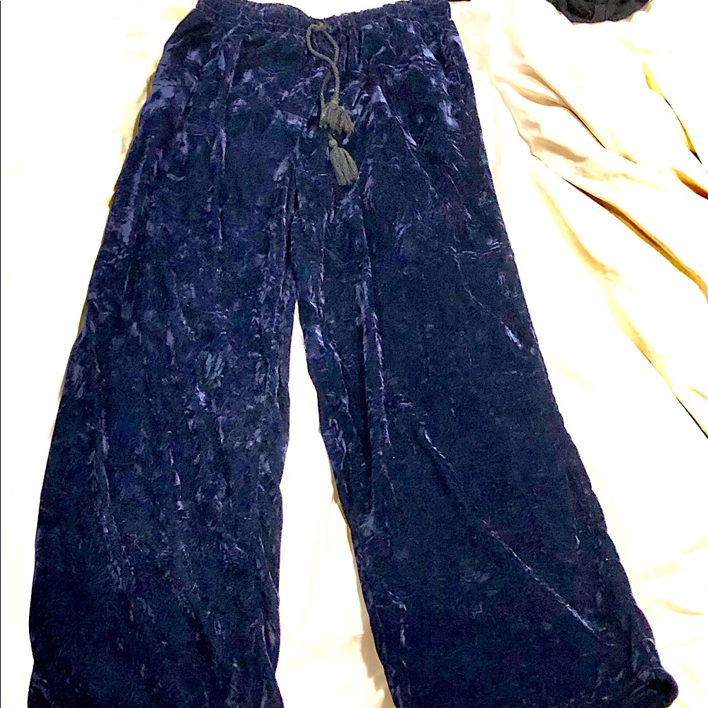Earthbound trading Crushed velvet bottom